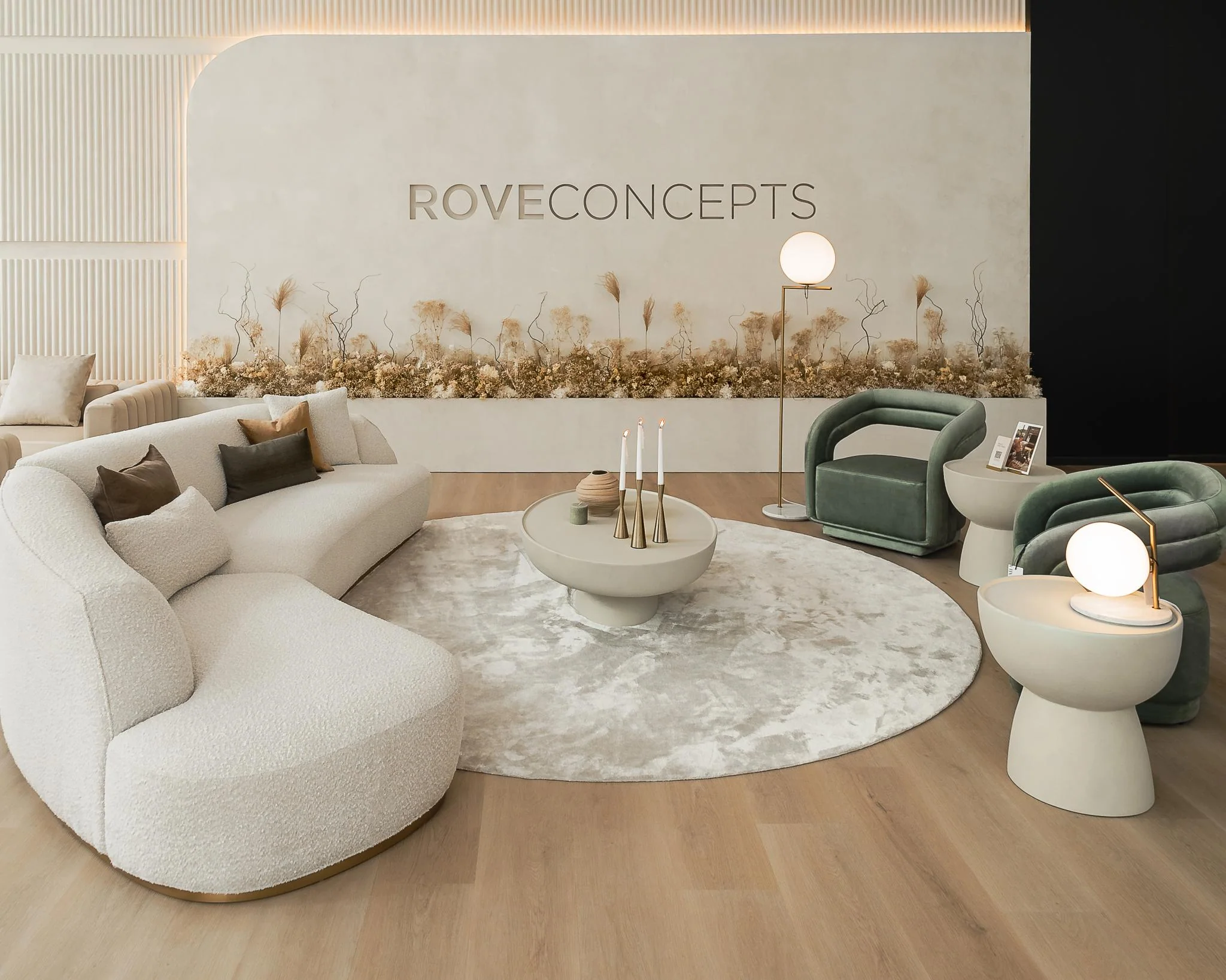 Mia Lounge Chair - Image 3